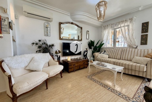 Aus zweiter Hand - Chalet -
Orihuela Costa - Costa Blanca