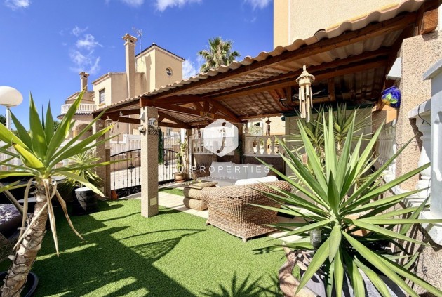 Aus zweiter Hand - Chalet -
Orihuela Costa - Costa Blanca
