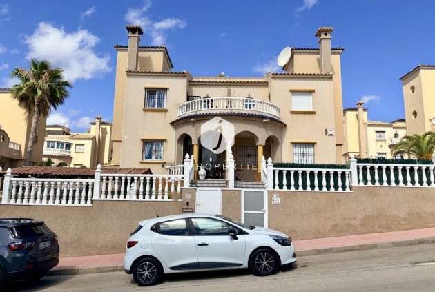 Aus zweiter Hand - Chalet -
Orihuela Costa - Costa Blanca