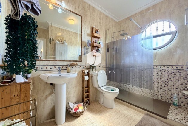 Aus zweiter Hand - Chalet -
Orihuela Costa - Costa Blanca
