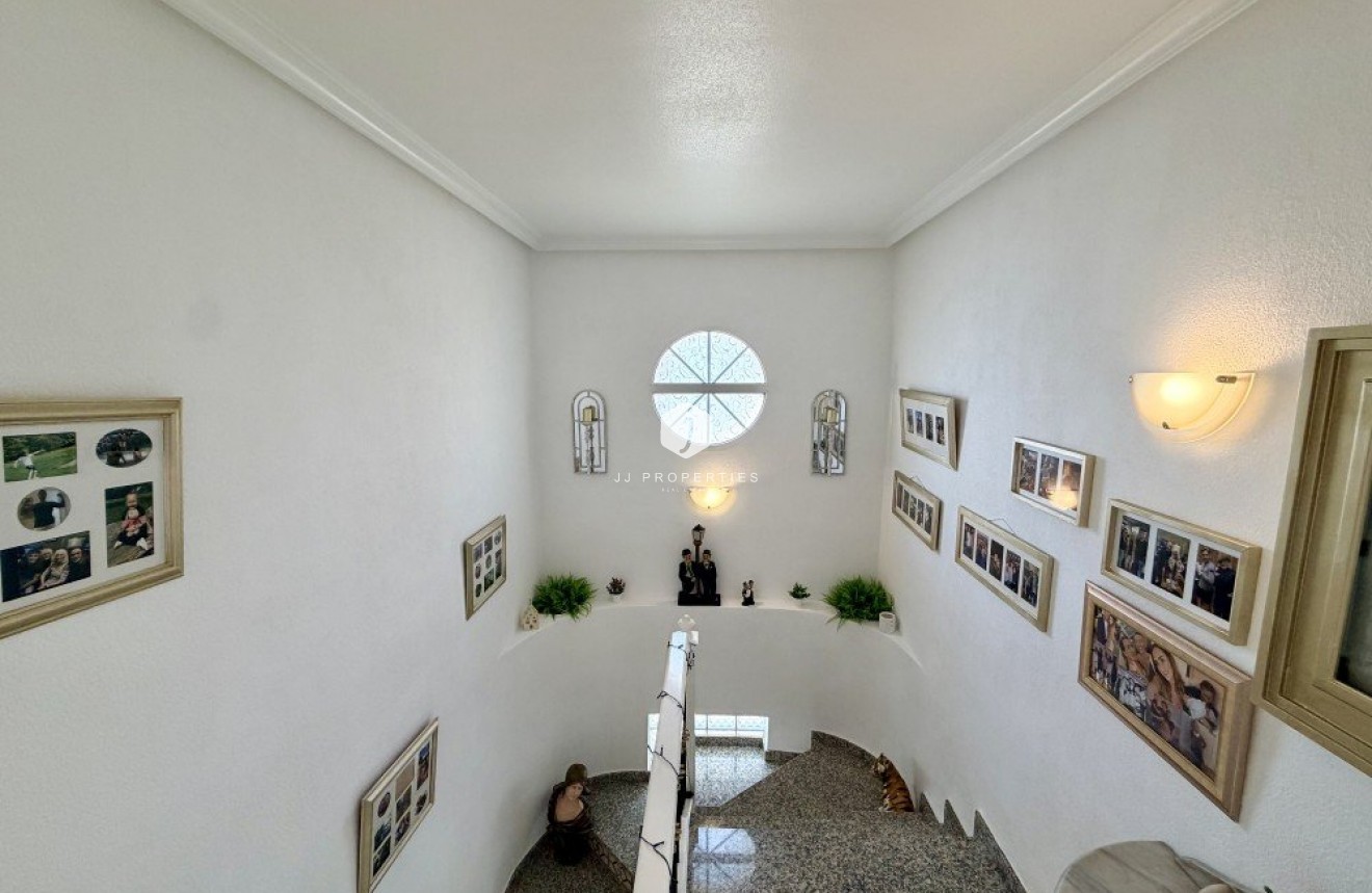 Aus zweiter Hand - Chalet -
Orihuela Costa - Costa Blanca