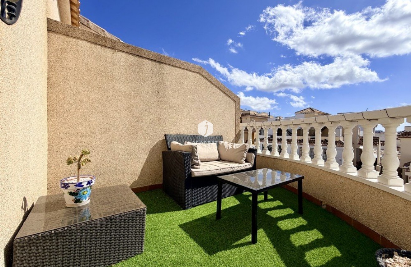 Aus zweiter Hand - Chalet -
Orihuela Costa - Costa Blanca