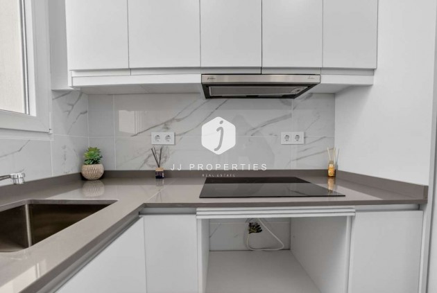 Resale - Apartment / flat -
Torrevieja - Costa Blanca