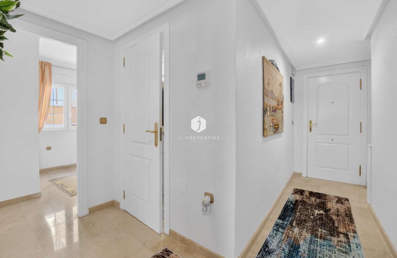 Resale - Apartment / flat -
Cabo Roig - Costa Blanca