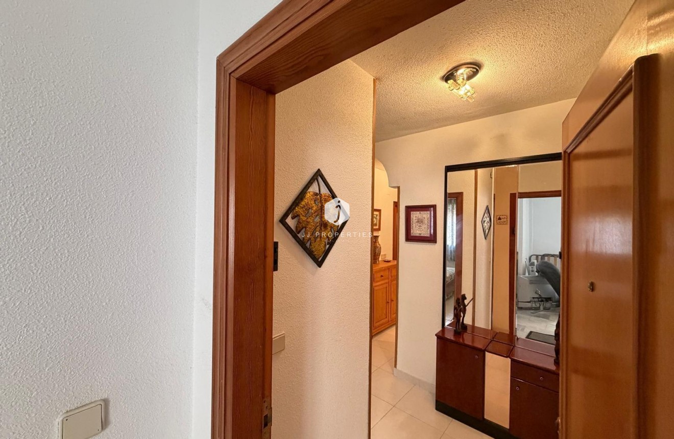 Resale - Apartment / flat -
Torrevieja - Playa del Cura