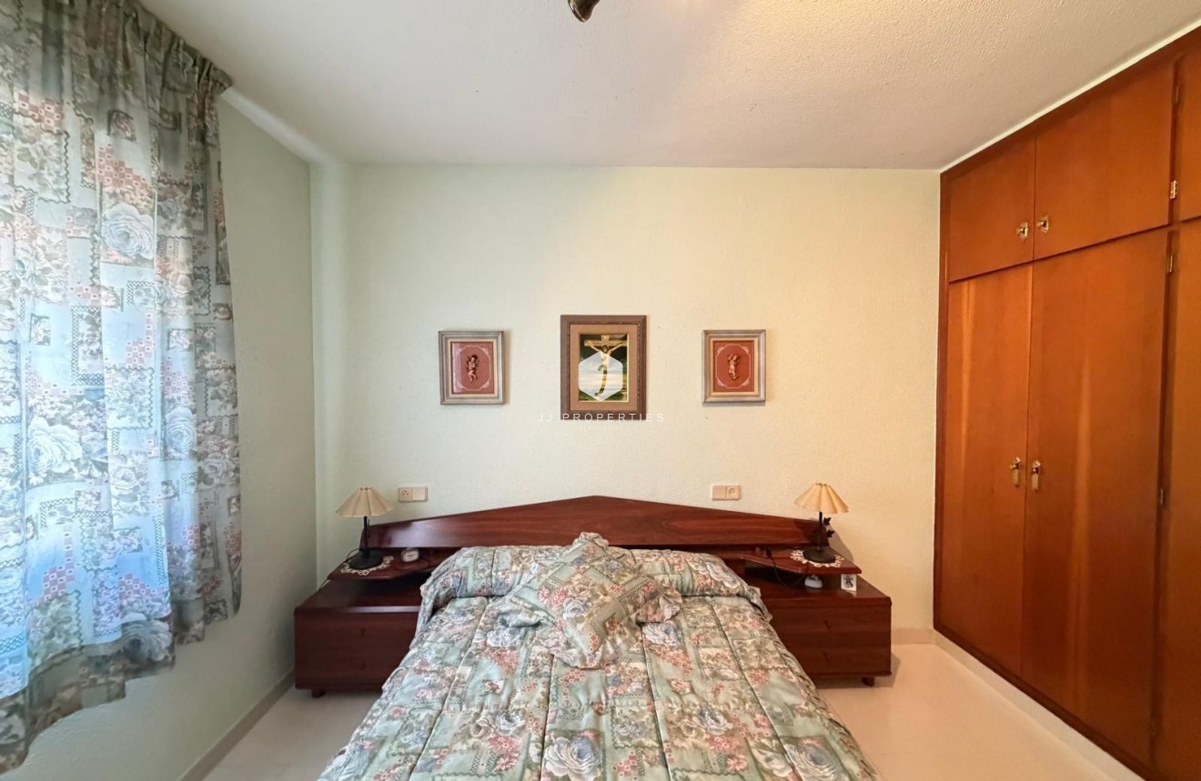 Resale - Apartment / flat -
Torrevieja - Playa del Cura