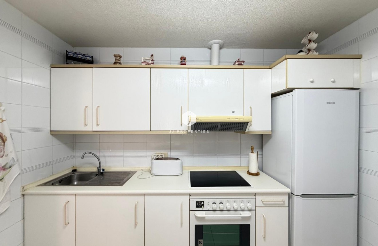 Resale - Apartment / flat -
Torrevieja - Playa del Cura