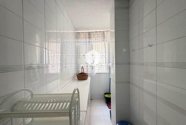 Resale - Apartment / flat -
Torrevieja - Playa del Cura