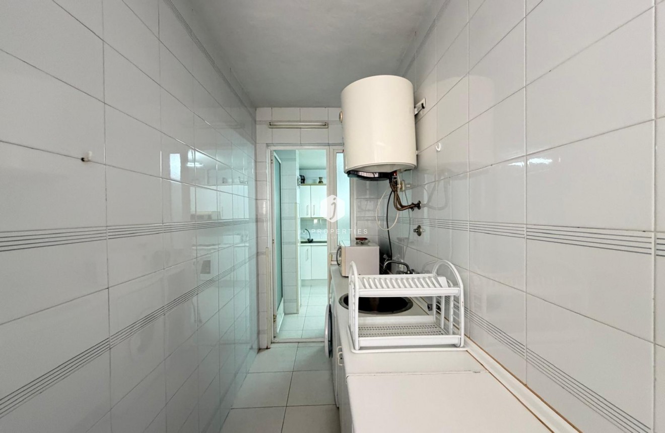 Resale - Apartment / flat -
Torrevieja - Playa del Cura