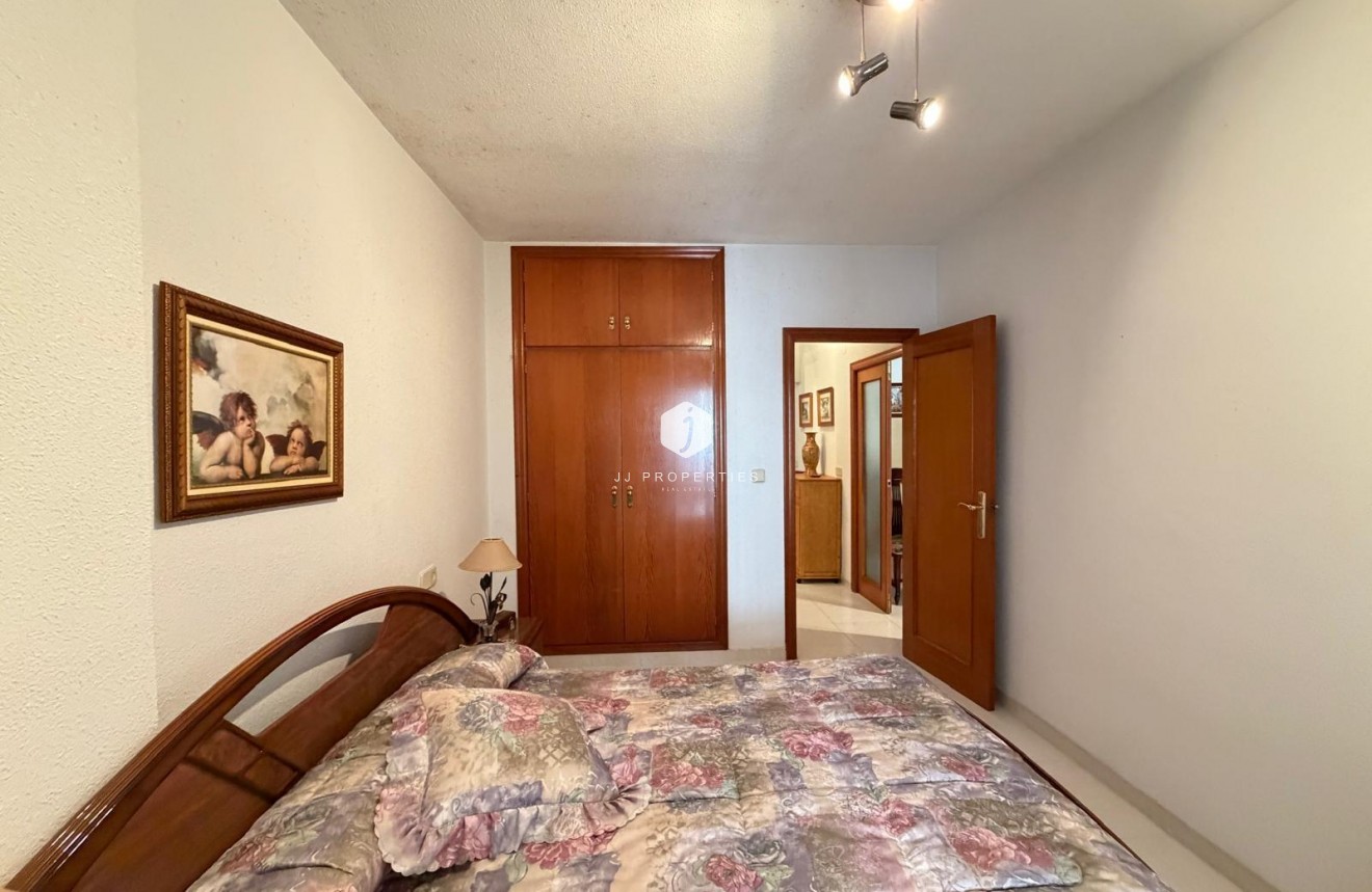 Resale - Apartment / flat -
Torrevieja - Playa del Cura