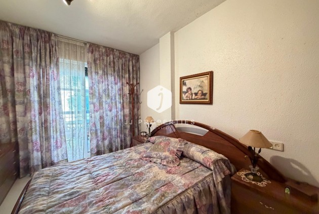 Resale - Apartment / flat -
Torrevieja - Playa del Cura
