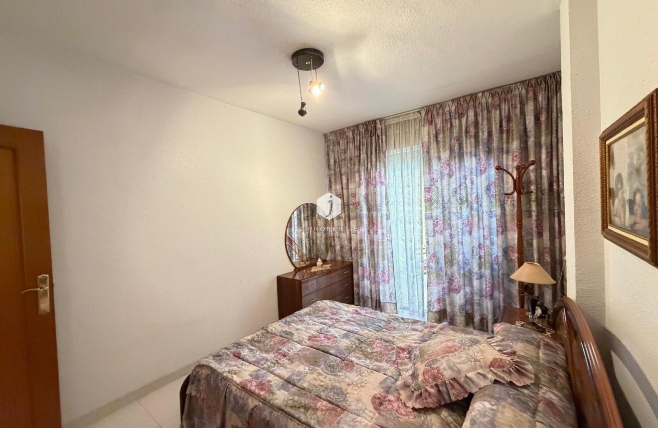 Resale - Apartment / flat -
Torrevieja - Playa del Cura