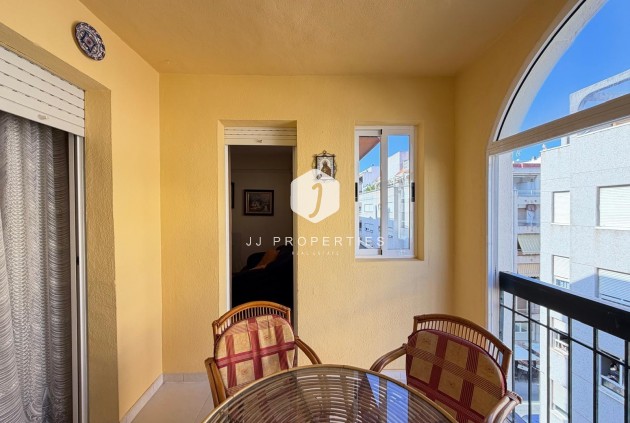 Resale - Apartment / flat -
Torrevieja - Playa del Cura