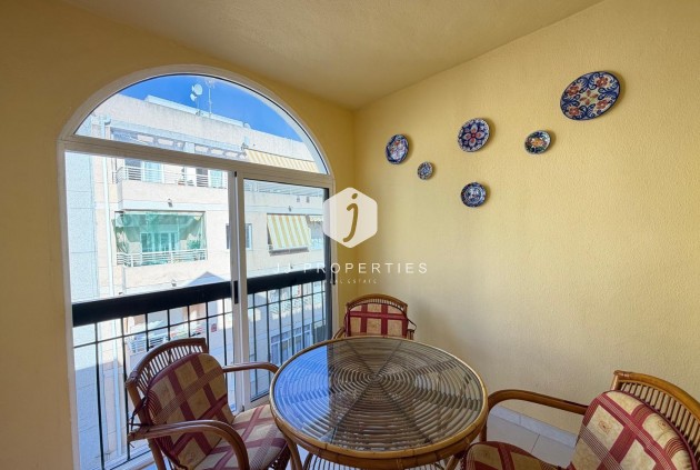 Resale - Apartment / flat -
Torrevieja - Playa del Cura