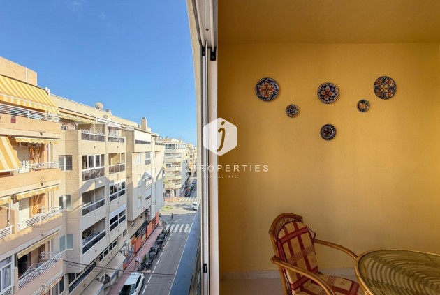 Resale - Apartment / flat -
Torrevieja - Playa del Cura