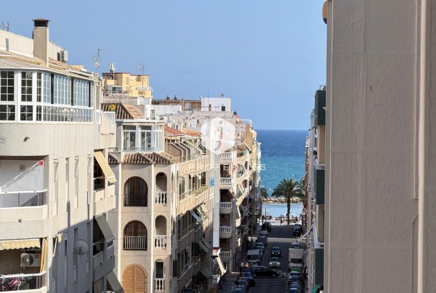 Resale - Apartment / flat -
Torrevieja - Playa del Cura