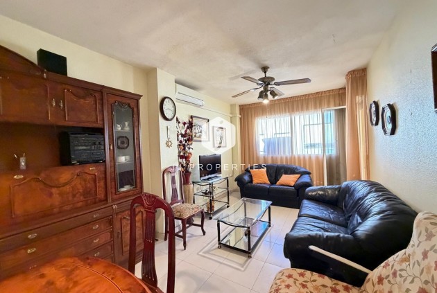 Resale - Apartment / flat -
Torrevieja - Playa del Cura