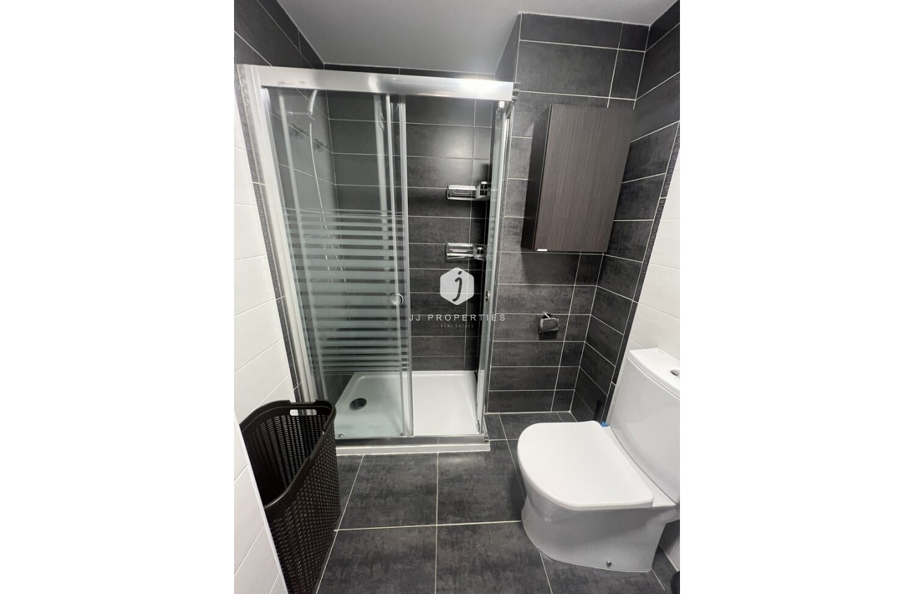 Tweedehands - Appartement / flat -
Orihuela Costa - Villamartín