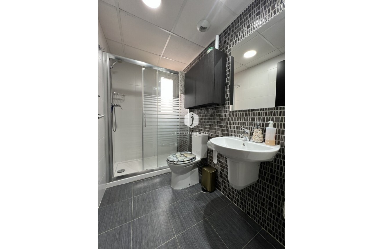 Tweedehands - Appartement / flat -
Orihuela Costa - Villamartín