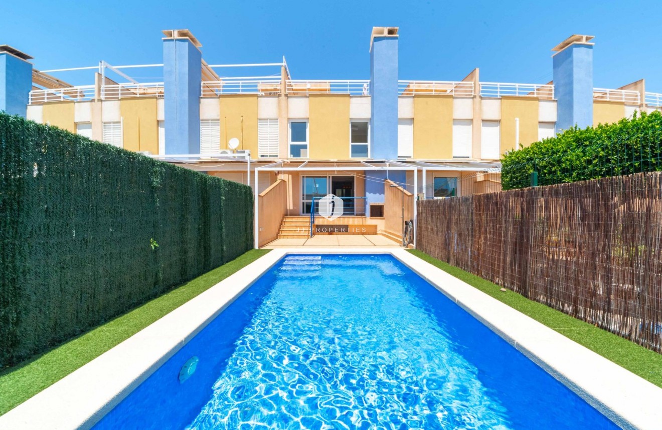 Resale - Chalet -
Orihuela Costa - Costa Blanca