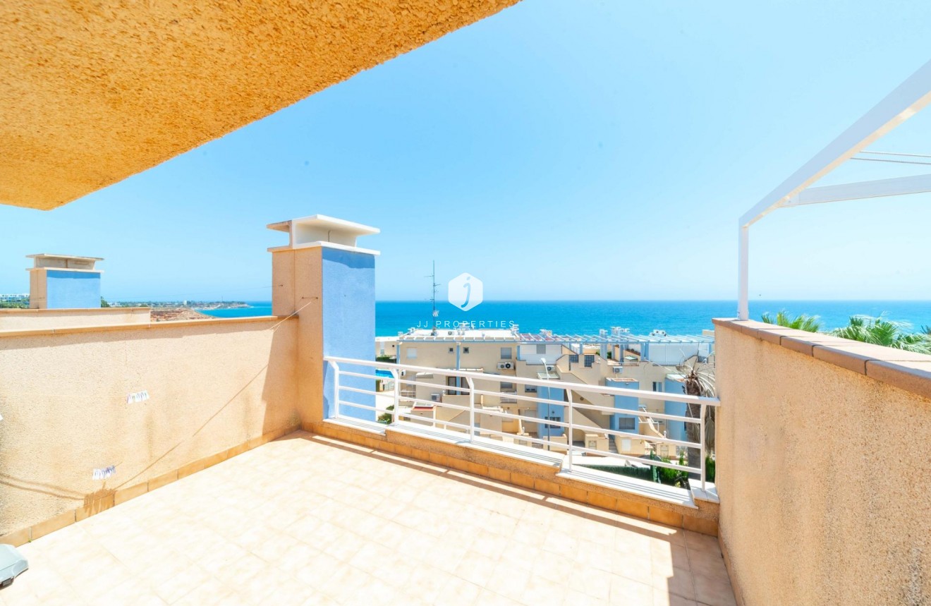 Resale - Chalet -
Orihuela Costa - Costa Blanca