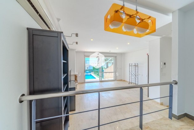 Resale - Chalet -
Orihuela Costa - Costa Blanca