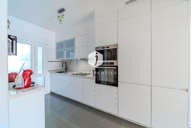 Resale - Chalet -
Orihuela Costa - Costa Blanca