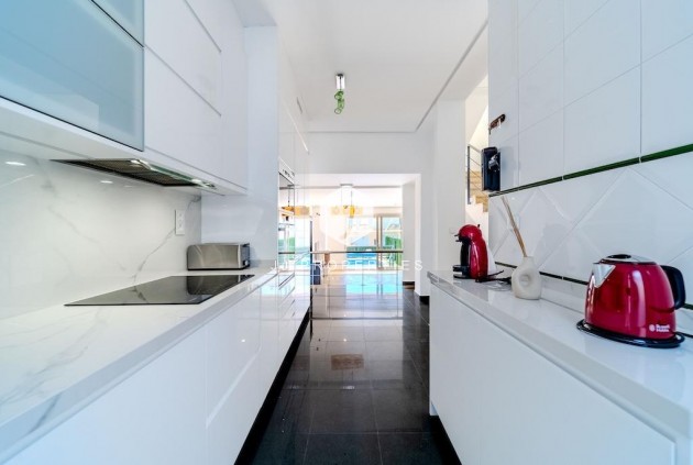 Resale - Chalet -
Orihuela Costa - Costa Blanca