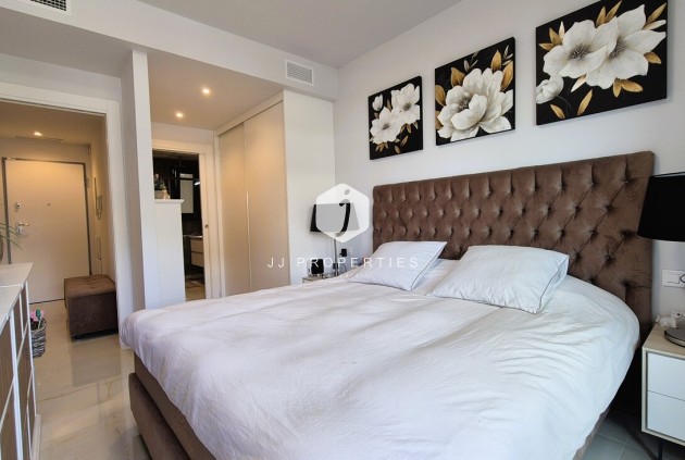 Resale - Apartment / flat -
Playa Flamenca - Costa Blanca