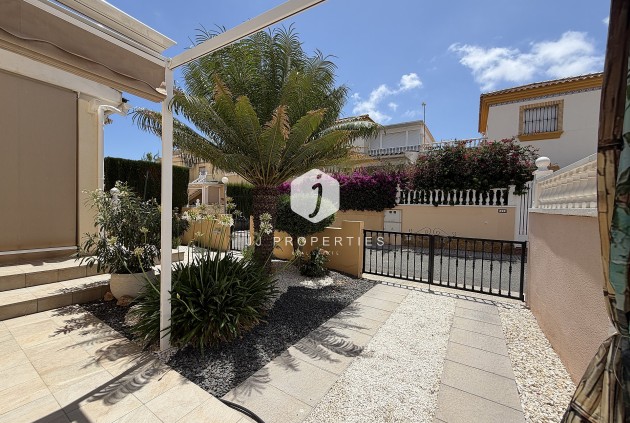 Aus zweiter Hand - Wohnung -
Orihuela Costa - Costa Blanca