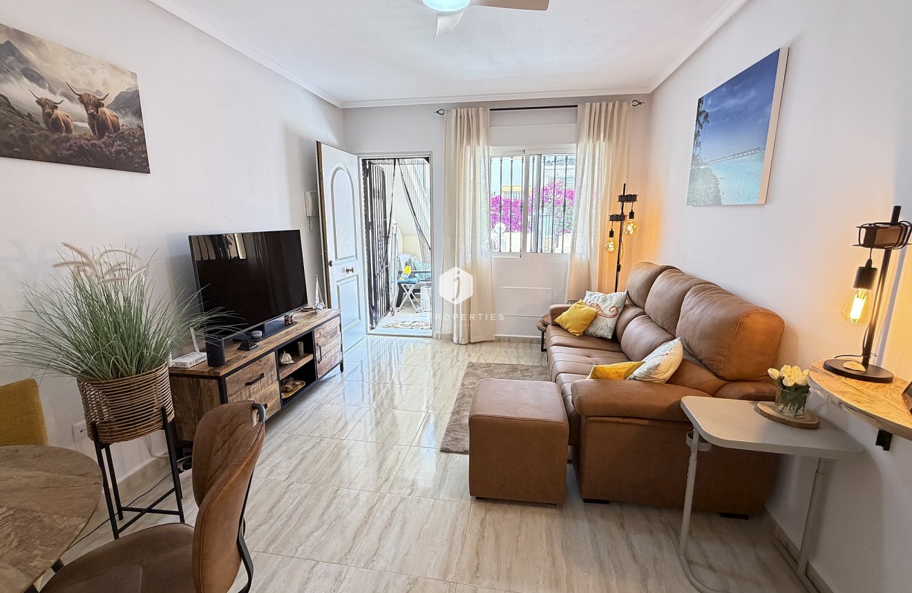 Aus zweiter Hand - Wohnung -
Orihuela Costa - Costa Blanca