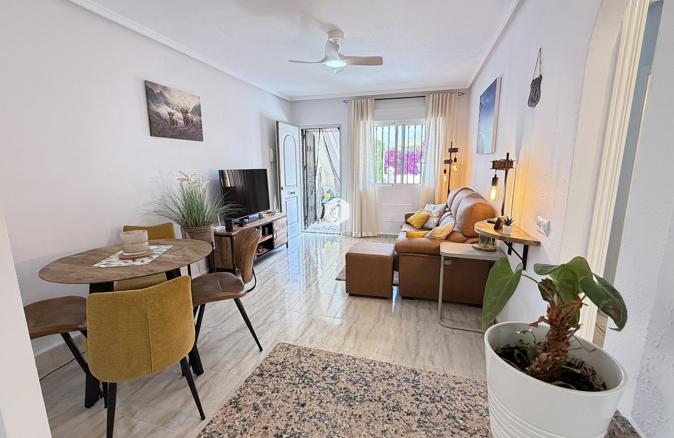 Aus zweiter Hand - Wohnung -
Orihuela Costa - Costa Blanca
