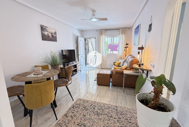 Aus zweiter Hand - Wohnung -
Orihuela Costa - Costa Blanca