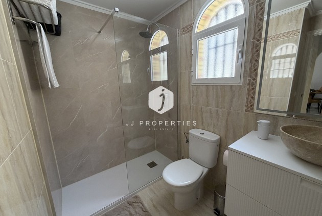 Aus zweiter Hand - Wohnung -
Orihuela Costa - Costa Blanca