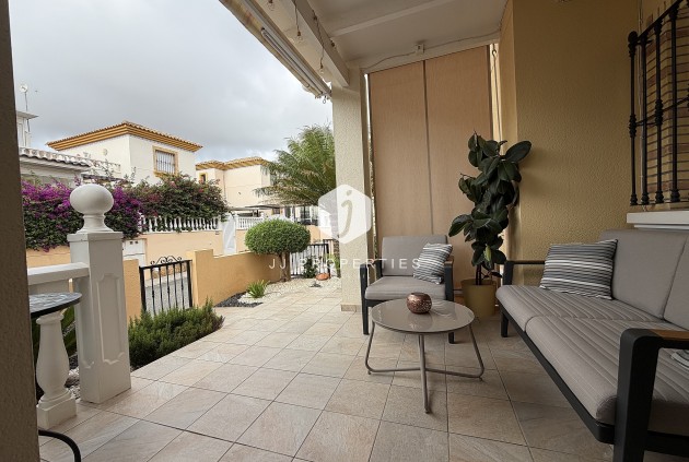 Aus zweiter Hand - Wohnung -
Orihuela Costa - Costa Blanca