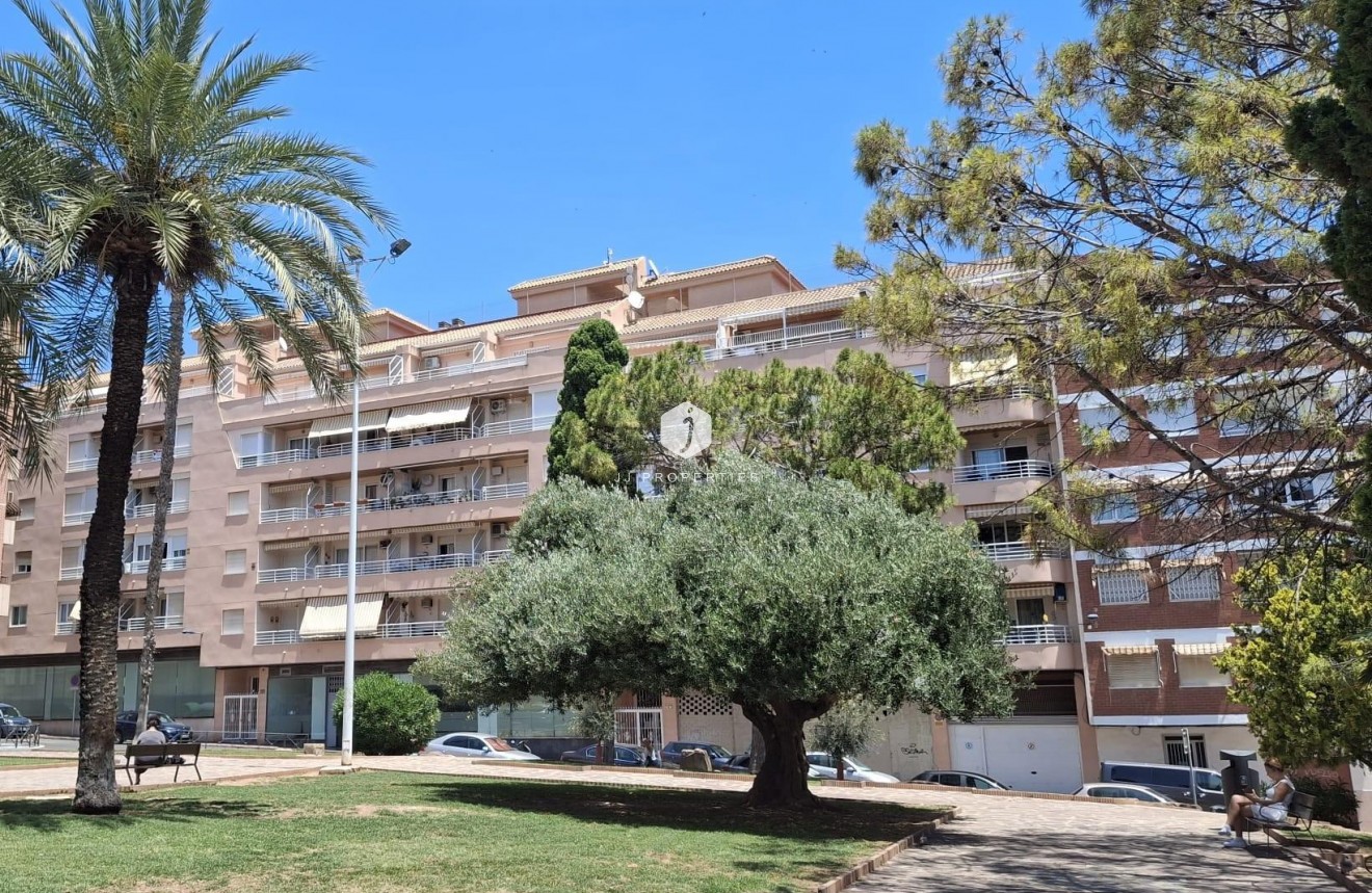 Tweedehands - Appartement / flat -
Torrevieja - Centro