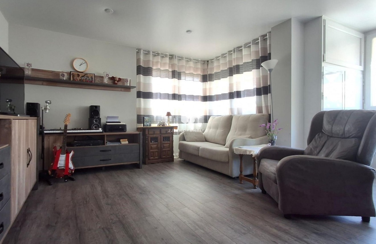 Tweedehands - Appartement / flat -
Torrevieja - Centro