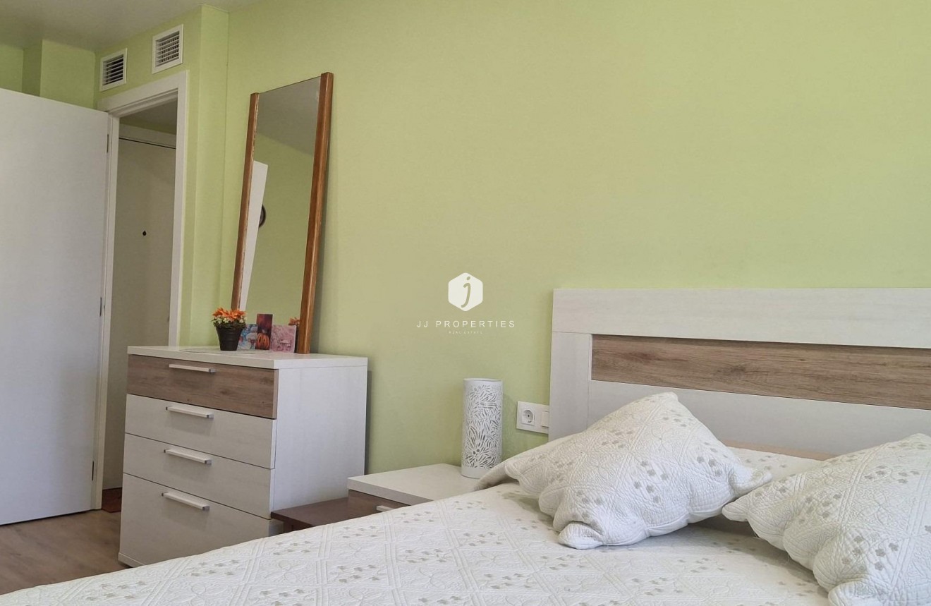 Tweedehands - Appartement / flat -
Torrevieja - Centro
