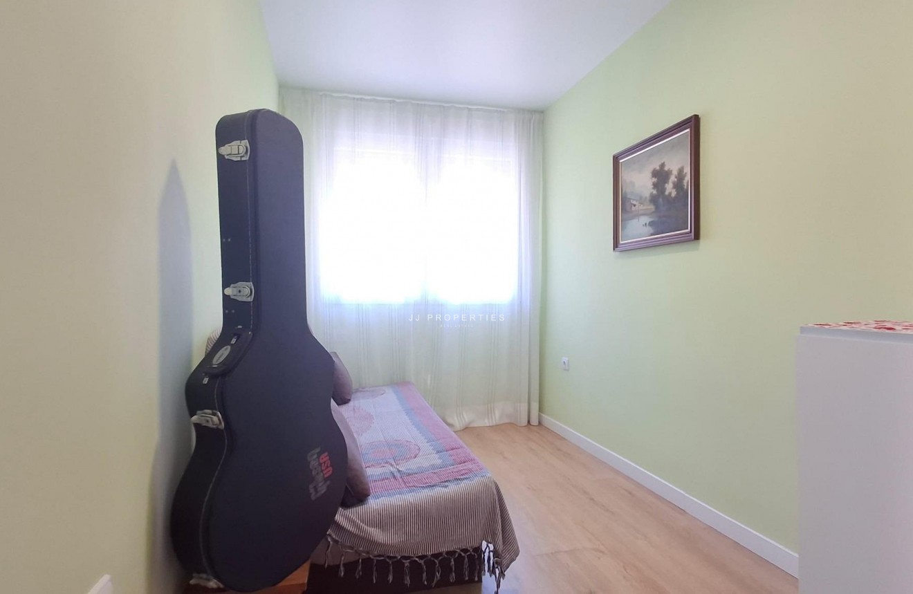 Tweedehands - Appartement / flat -
Torrevieja - Centro
