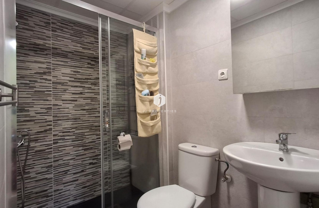 Tweedehands - Appartement / flat -
Torrevieja - Centro