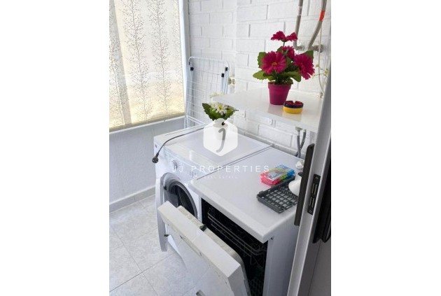 Tweedehands - Appartement / flat -
Torrevieja - El molino