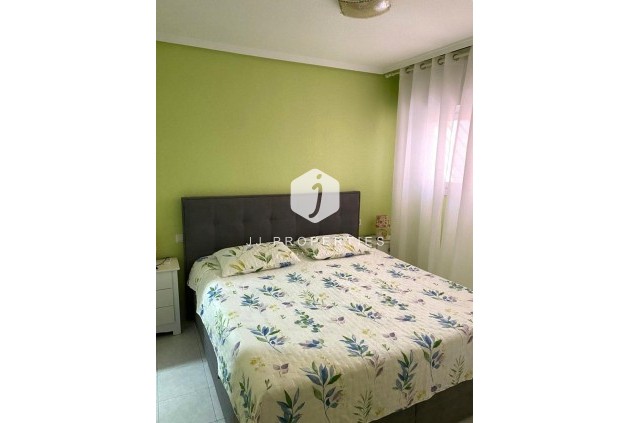 Tweedehands - Appartement / flat -
Torrevieja - El molino
