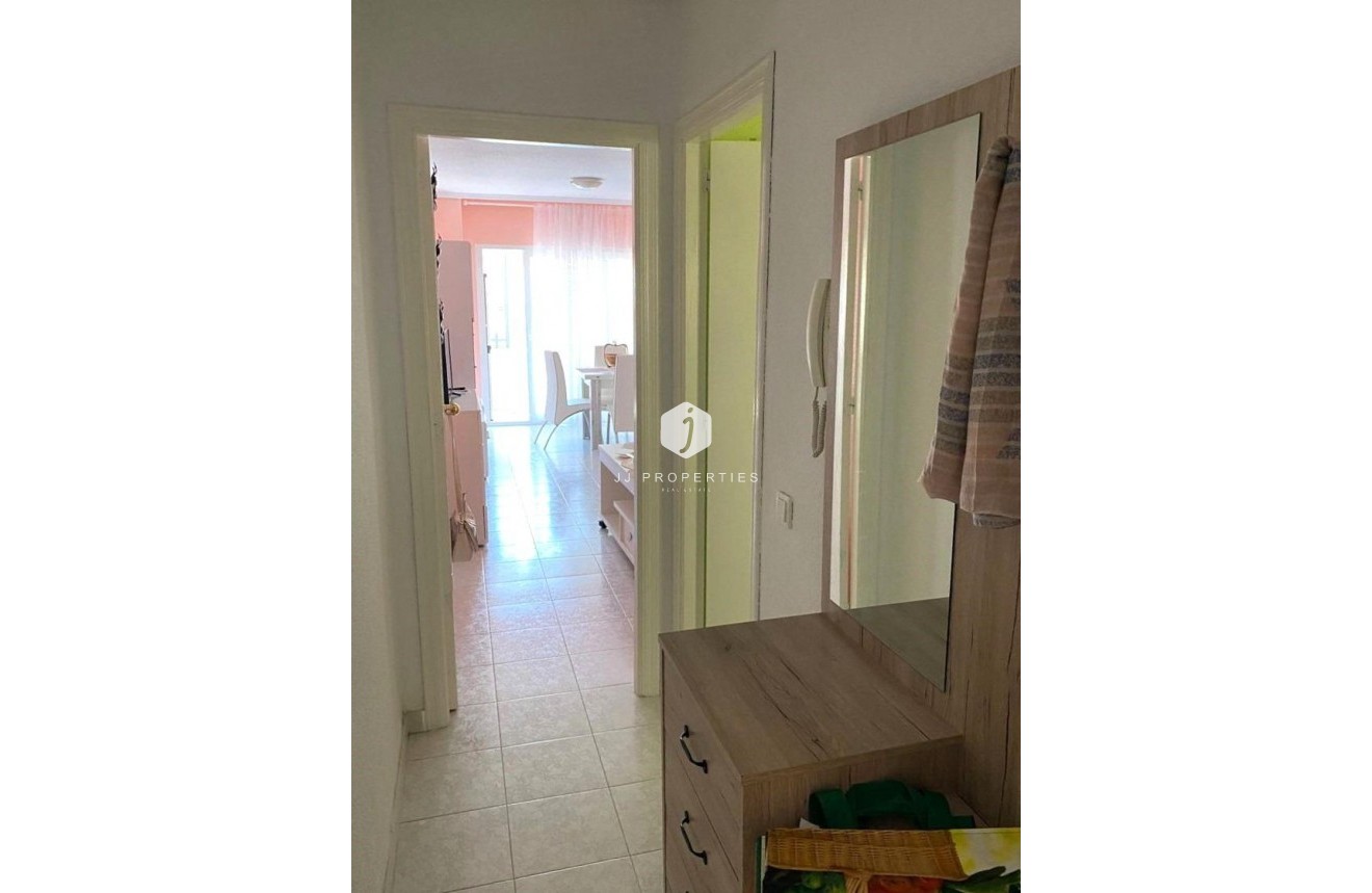 Tweedehands - Appartement / flat -
Torrevieja - El molino