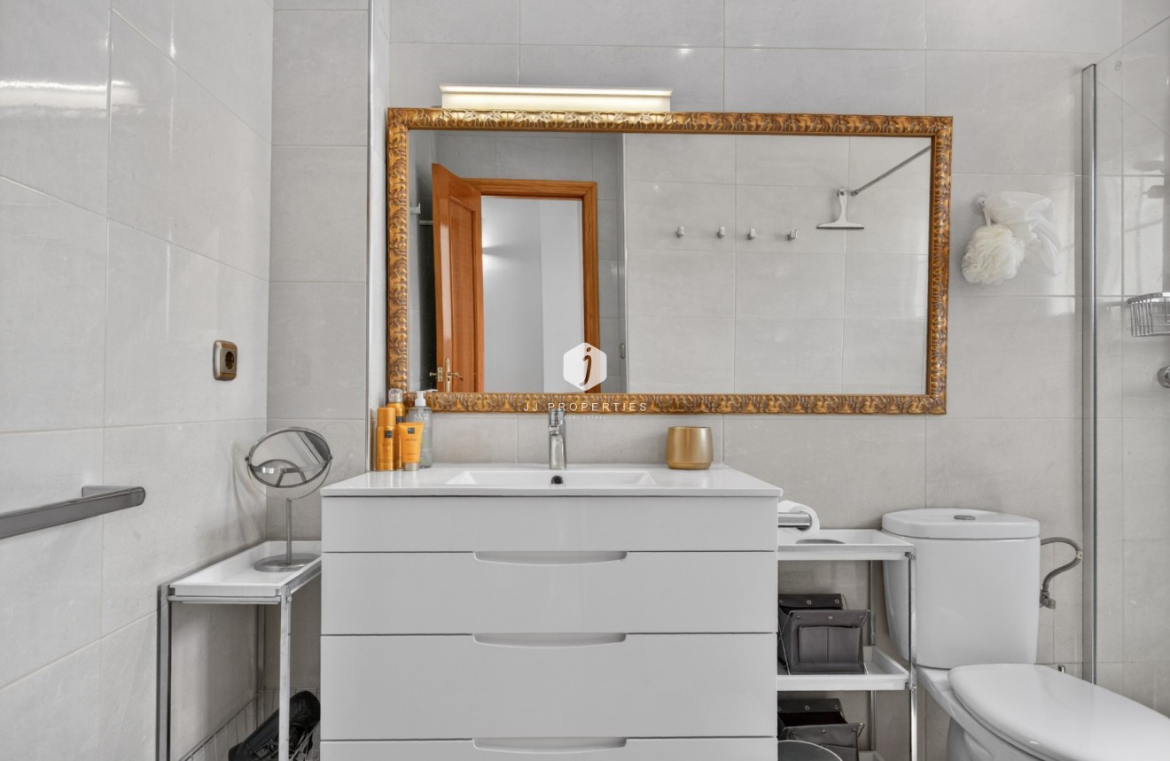 Aus zweiter Hand - Villa -
Orihuela Costa - Costa Blanca
