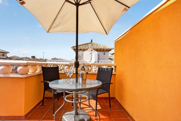 Aus zweiter Hand - Villa -
Orihuela Costa - Costa Blanca