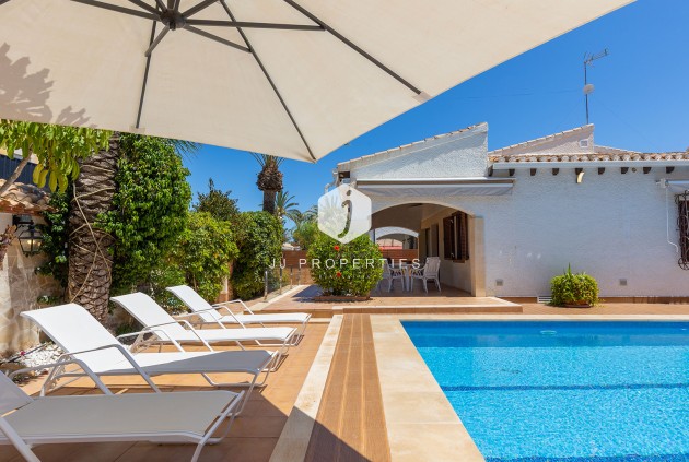 Resale - Villa -
Orihuela Costa - Costa Blanca