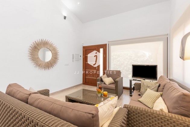 Resale - Villa -
Orihuela Costa - Costa Blanca