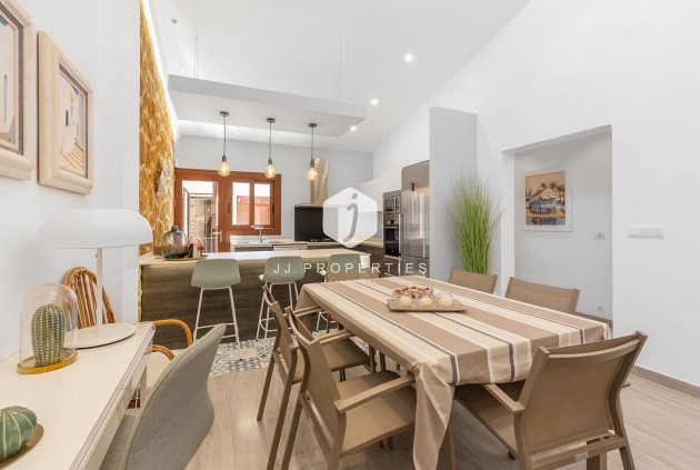 Resale - Villa -
Orihuela Costa - Costa Blanca
