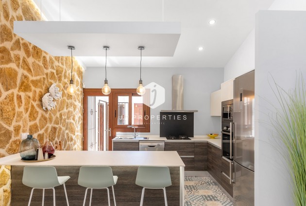 Resale - Villa -
Orihuela Costa - Costa Blanca