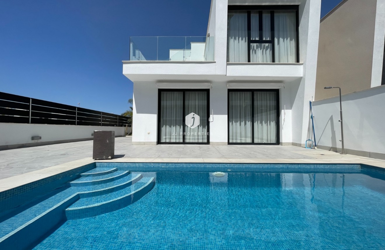 Resale - Villa -
Benijofar - Costa Blanca
